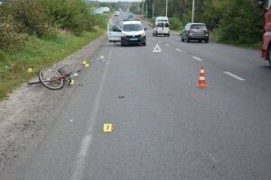 У місті на Волині машина збила велосипедиста
