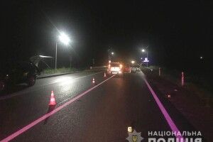 Ішов із велосипедом: на Рівненщині водій на смерть збив чоловіка (Фото 18+)