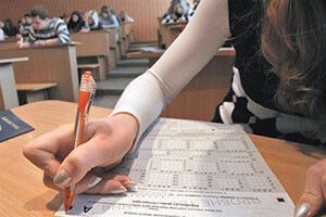 ЗНО У НАС СКЛАДАТИМУТЬ І КРИМЧАНИ