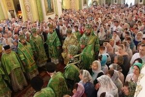 Лучани разом з Патріархом Філаретом відзначили празник кафедрального собору Святої Трійці (фото)