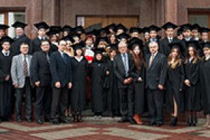 КРОК У ЄВРОПУ, НЕ ВИХОДЯЧИ З ДОМУ