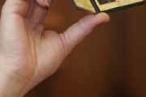 КОМУ СЛУЖИТИМЕ «ІМПЕРАТИВНИЙ МАНДАТ»?