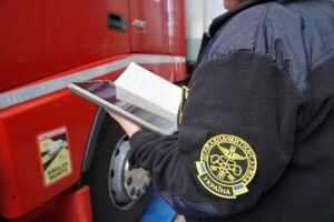 Штрафів на понад 800 мільйонів: хто і як намагається обдурити волинських митників