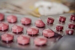 У МОЗ розповіли про інноваційні препарати у протоколі лікування COVID-19