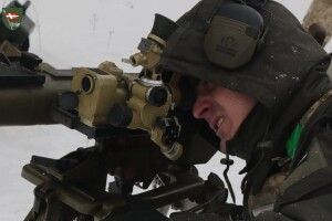 Воїни 14 ОМБр підпалили танк окупантів (Відео)