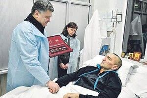НЕ ЗВИКЛИ У НАС БАЧИТИ  ПОЛКОВНИКІВ У КРОВІ Й БРУДІ…