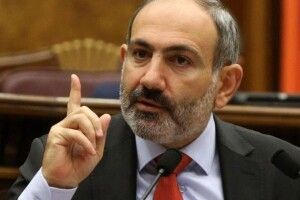 Президент Вірменії поскаржився Путіну на Азербайджан і попросив військову допомогу