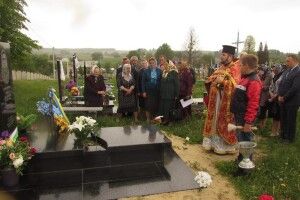 В Оздові освятили пам’ятник Герою, який загинув від кулі снайпера (фото)