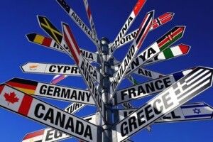 Скільки українців збирається виїхати