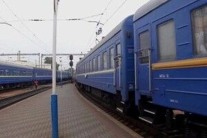 Укрзалізниця відновлює маршрути до червоної зони