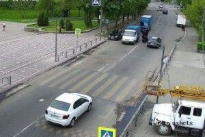 Безпечний парк: у Луцьку встановлюють світлофор