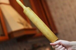 Українка вбила чоловіка качалкою