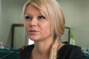 ХТО ВОНИ,  ЯКЩО БОЯТЬСЯ ЖІНКУ?*  