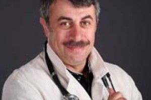 ЛІКАР КОМАРОВСЬКИЙ ГІРЧИЧНИКІВ НЕ ВИЗНАЄ