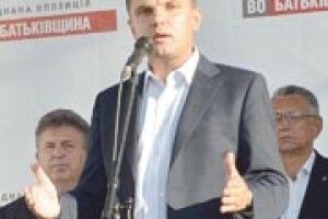 ІГОР ГУЗЬ: «ПАРТІЮ РЕГІОНІВ ТА СТЕПАНА ІВАХІВА ПОТРІБНО ЗУПИНИТИ!»*