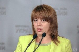 Зловмисники підклали народній депутатці цвяха, а поки та міняла колесо – поцупили з автівки рюкзак