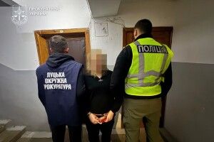 Волинянку підозрюють у втягненні до заняття проституцією та збуті психотропів