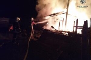 Вогонь наробив лиха на Волині: горіли хати і квартира