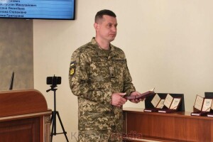 Пішки та без даху над головою: як посадовець ТЦК з Волині живе на одну зарплату