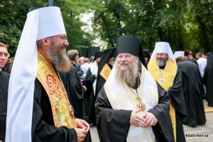 Єпископ Нафанаїл взяв участь у Хресній ході вулицями Києва (фото)