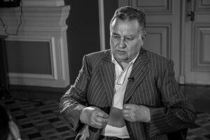 Помер експрем'єр та перший голова СБУ 