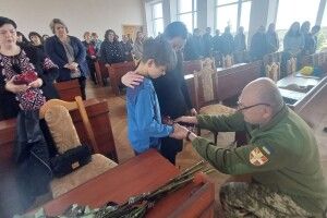 Посмертний орден «За мужність» Героя з Волині отримали його рідні