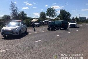 На Волині мотоцикліст перевищив швидкість і зіткнувся з авто (Фото)