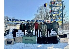 Для волинських захисників на фронт завезли автомобілі, дрони та інше військове приладдя