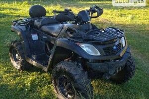 «Вона вирвала йому п'ять зубів»: чоловік катався на квадроциклі у лісі та мало не залишився без голови (Фото)