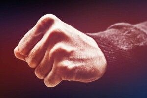 На Волині чоловік влаштував бої без правил для рідної сестри