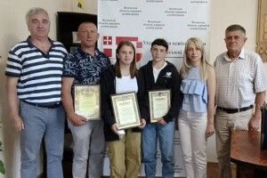 Спортсменок з волинського селища привітали з перемогою на Міжнародних змаганнях в Сербії