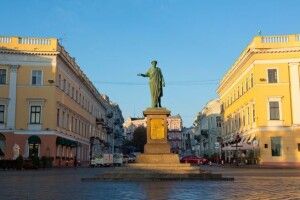 В’єтнамських нелегалів привели «до Франції», яка виявилася українською Одесою