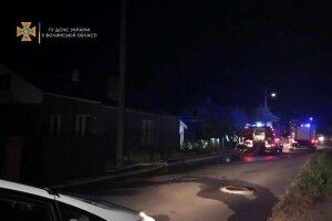 Сьогодні вночі на Волині спалахнула хата
