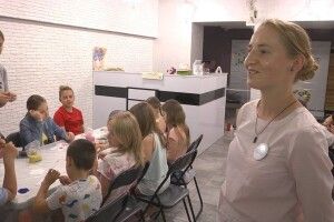 Лучанка організувала 250 заходів для переселенців