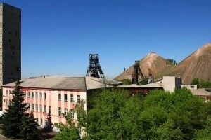 На Донеччині 115 заблокованих під землею шахтарів підняли на поверхню