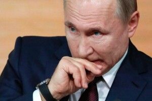 путін «в небезпеці» і може наважитись на три воєнні кроки в Україні – The Daily Mail