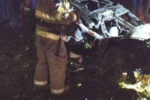 На Рівненщині ДТП: один загиблий, троє тяжко травмованих і вщент понівечене авто (Фото)