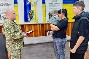 Орден – в руках найрідніших: на Волині вручили державні нагороди рідним полеглих воїнів