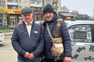 Волинянин віддав свою машину для 14-ї бригади (Фото)