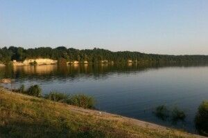 Прокуратура вимагає знести базу відпочинку на Рівненщині
