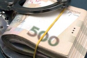 Перетнув подвійну суцільну: у Луцьку п’яний водій пропонував хабар поліцейським