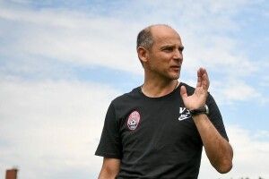 Претендентом номер один на пост головного тренера «Динамо» є наставник «Зорі» Віктор Скрипник 