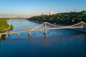 Протягом доби з Дніпра у Києві витягли трьох потопельників