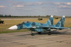 На Луцький аеродром перебазувалися перші винищувачі