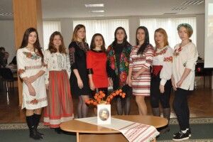 У Луцьку студенти змагались, хто краще прочитає Шевченка (Відео)