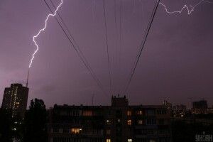 Київ та Київщина готуються до страхітливого урагану