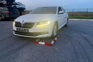 Розшукувана Інтерполом автівка, «засвітилась» на українсько-польському кордоні
