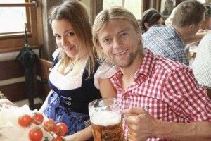 «Тимощук раніше носив прапор України, а зараз «георгіївські стрічки», – дружина волинського футболіста