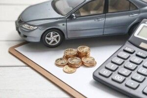 Скільки податку сплатили власники елітних авто на Волині
