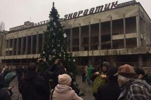 У Прип'яті встановили новорічну ялинку (фото)